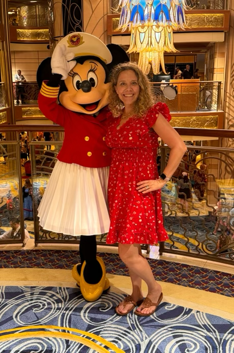 Kelly Maples - Travel Planner with Platinum Mouse